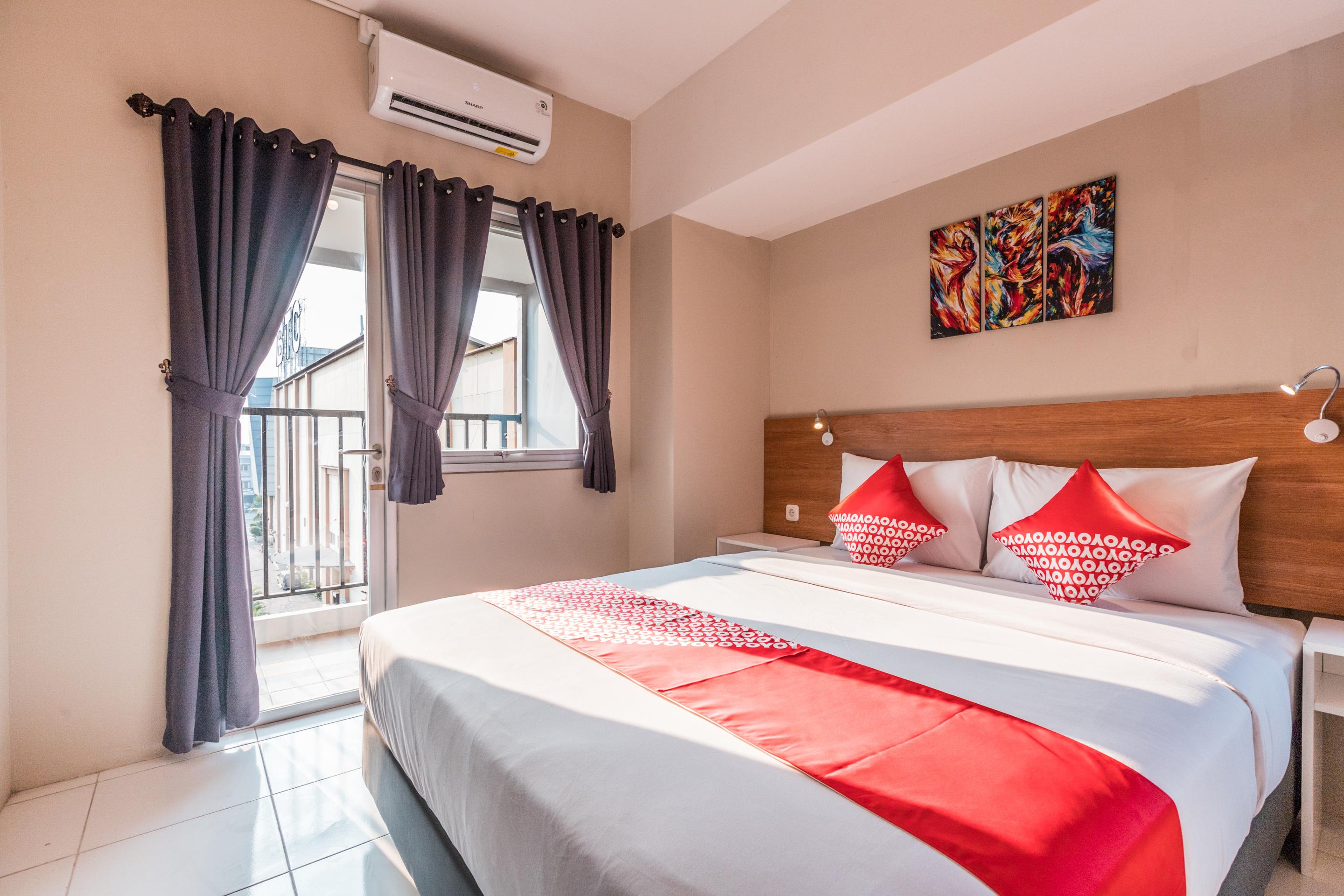 Hotel Flagship 750 Mont Blanc à Bekasi Extérieur photo