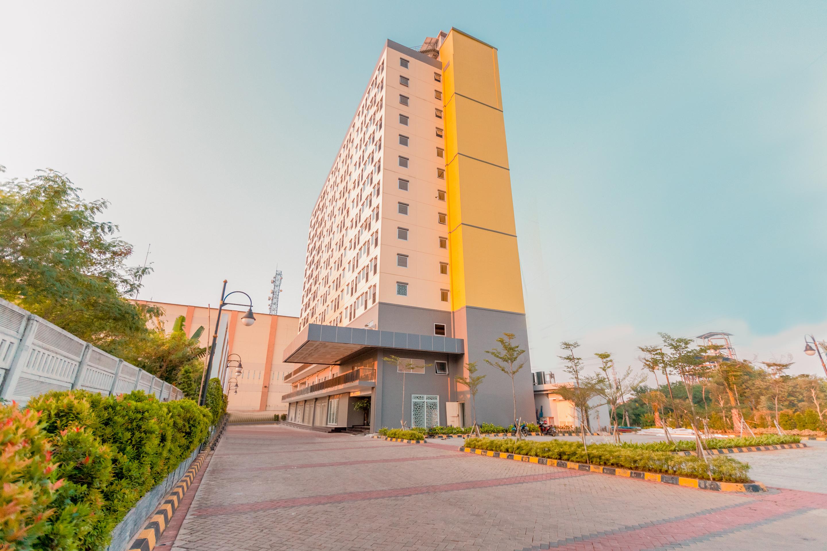Hotel Flagship 750 Mont Blanc à Bekasi Extérieur photo